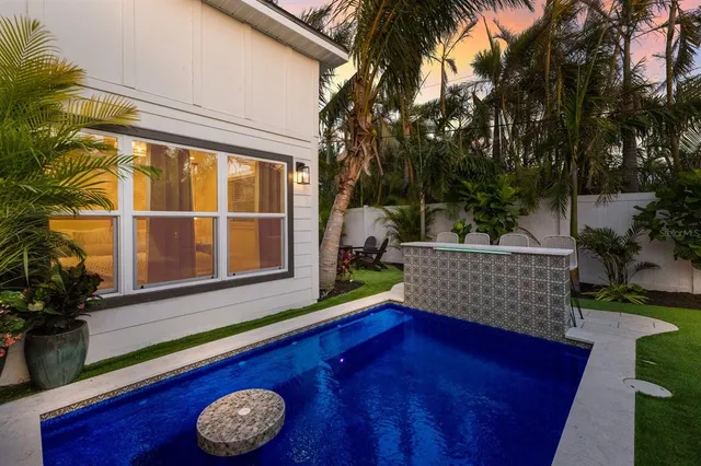 $1,275,000 | 213 83rd Street, Unit EAST VILLA/ A, Holmes Beach, FL 34217