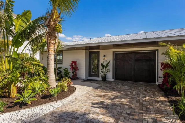 $1,275,000 | 213 83rd Street, Unit EAST VILLA/ A, Holmes Beach, FL 34217