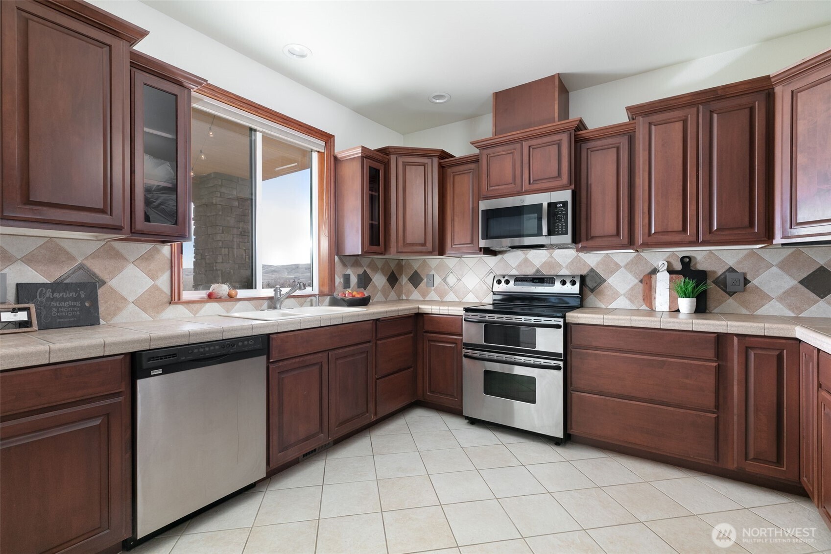 9150 Occidental Road, Unit 10 Yakima, WA 98903 - Photo 11 of 32