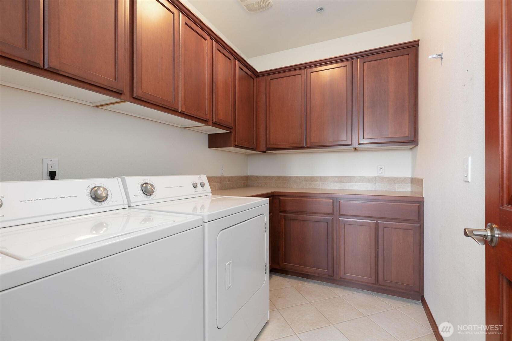9150 Occidental Road, Unit 10 Yakima, WA 98903 - Photo 20 of 32