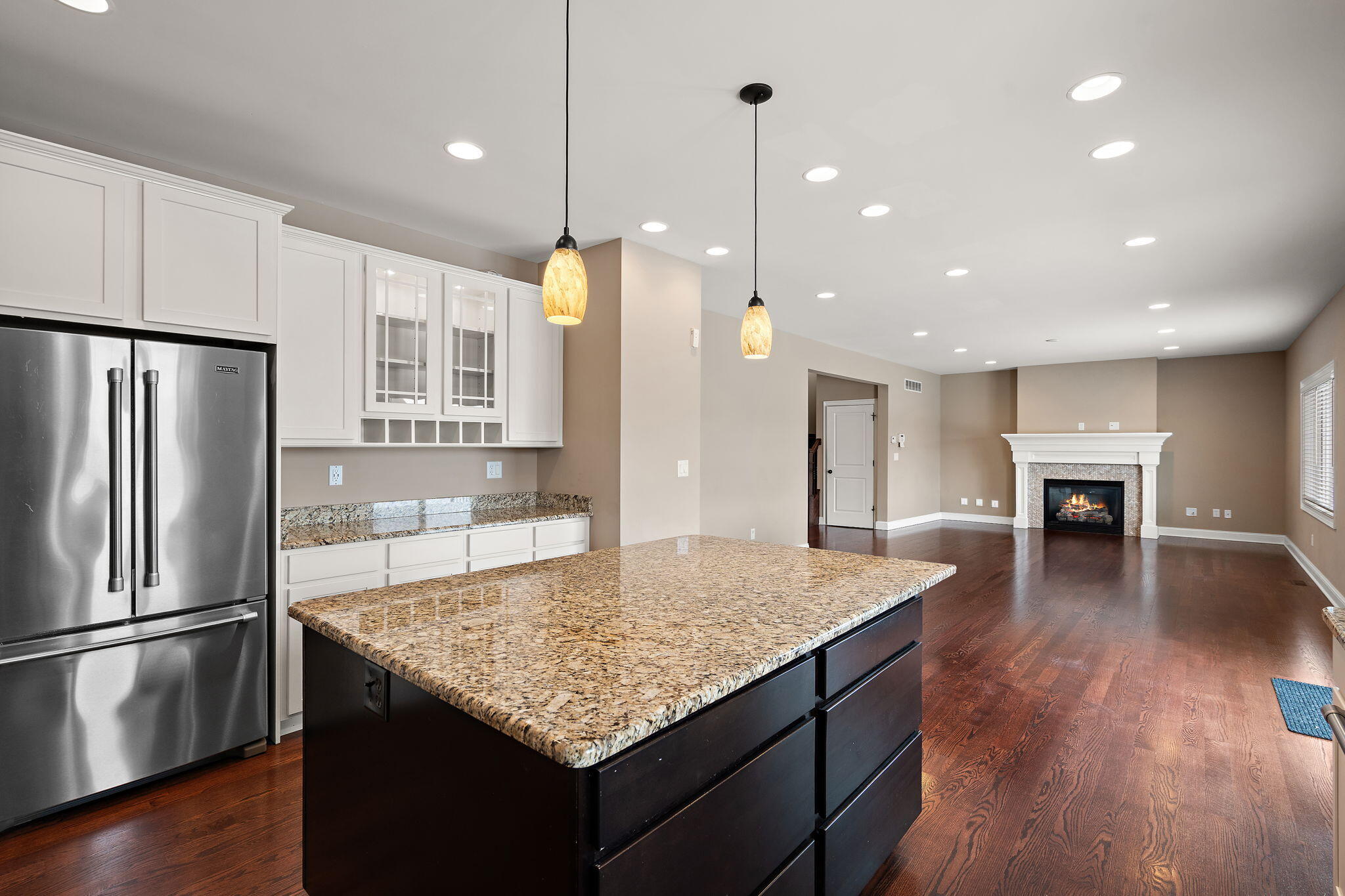 10057 New Devon Street Munster, IN 46321 - Photo 14 of 39 2048x1365