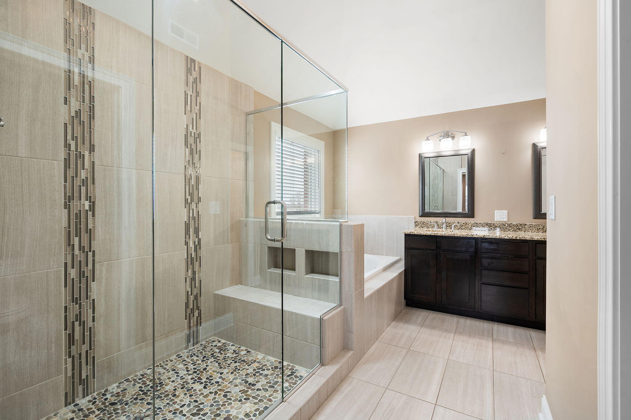 10057 New Devon Street Munster, IN 46321 - Photo 23 of 39 2048x1365