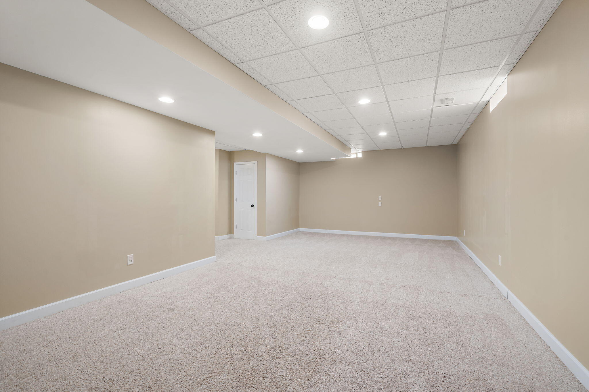 10057 New Devon Street Munster, IN 46321 - Photo 34 of 39 2048x1365