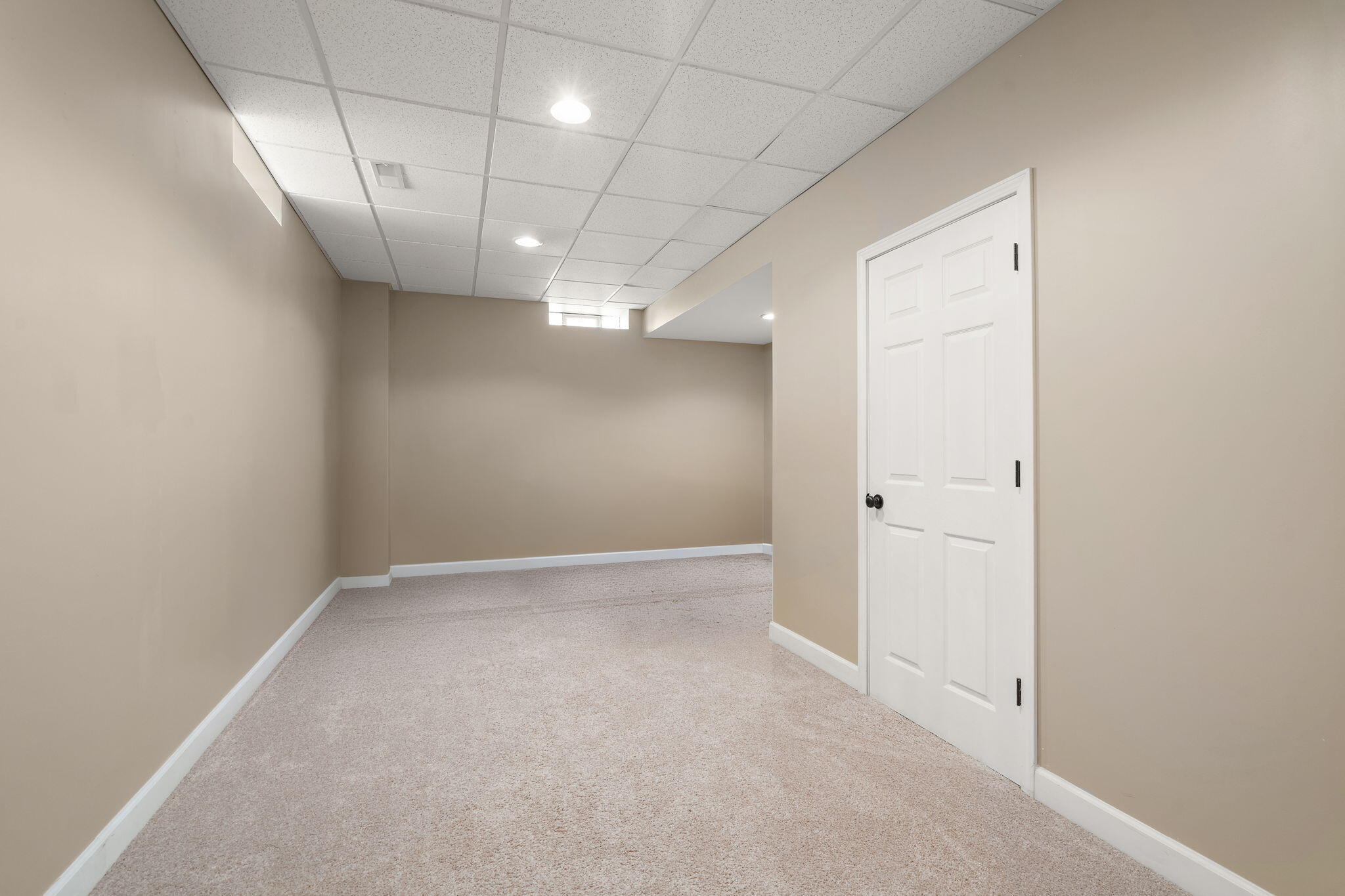 10057 New Devon Street Munster, IN 46321 - Photo 35 of 39 2048x1365