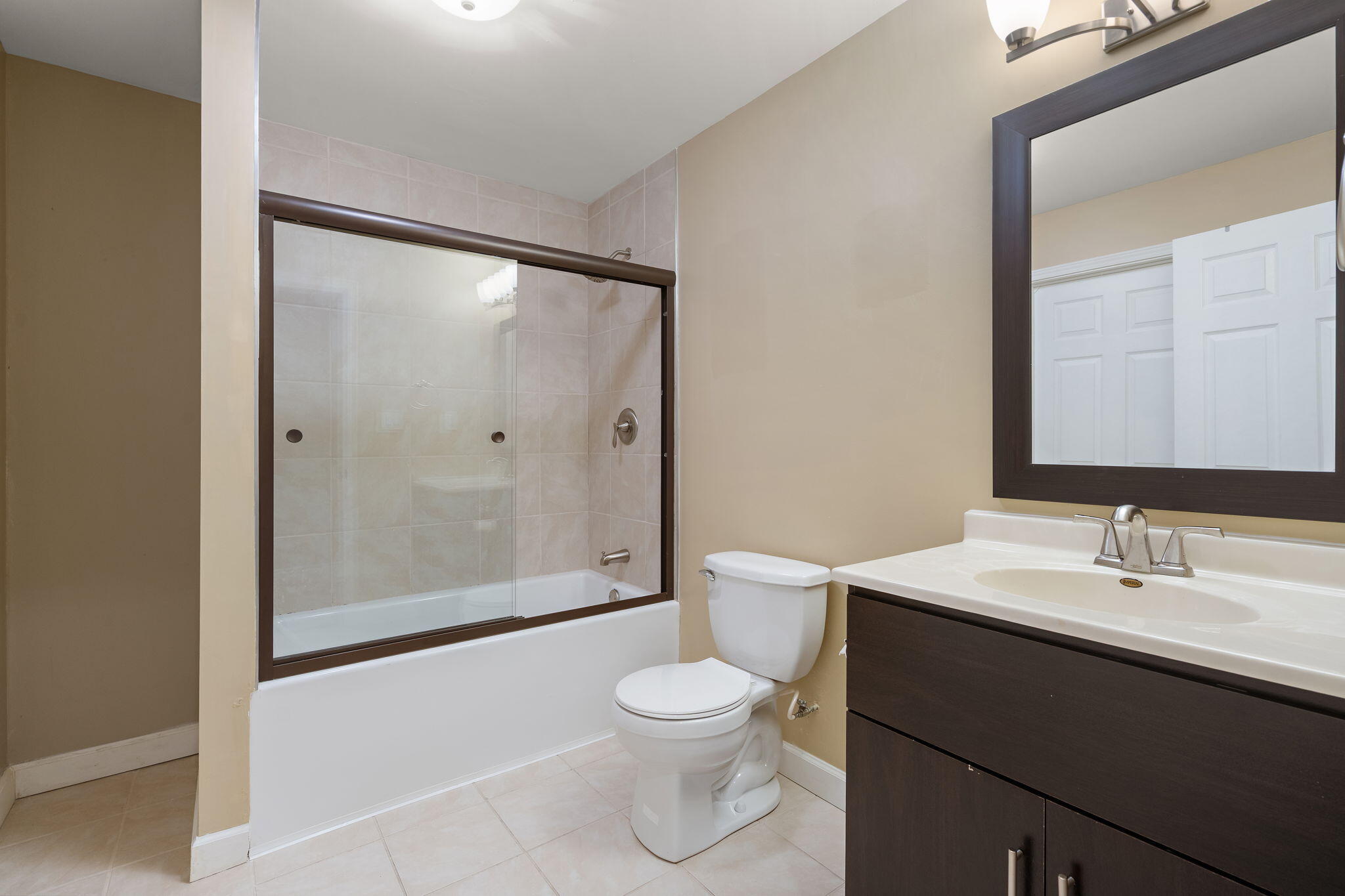 10057 New Devon Street Munster, IN 46321 - Photo 36 of 39 2048x1365