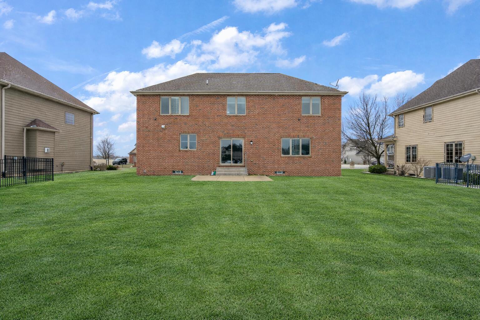 10057 New Devon Street Munster, IN 46321 - Photo 37 of 39 1536x1024