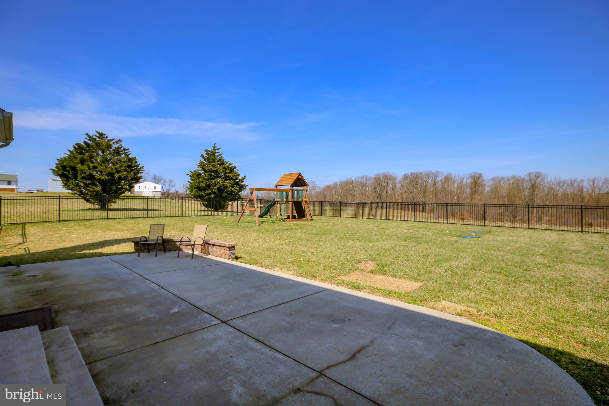 9107 Holsey Road Damascus, MD 20872 - Photo 4 of 35 Concrete Patio