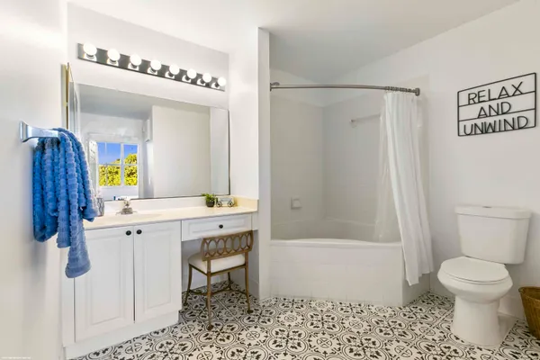 $4,000 | 2040 Greenview Shores Boulevard, Unit 203, Wellington, FL 33414