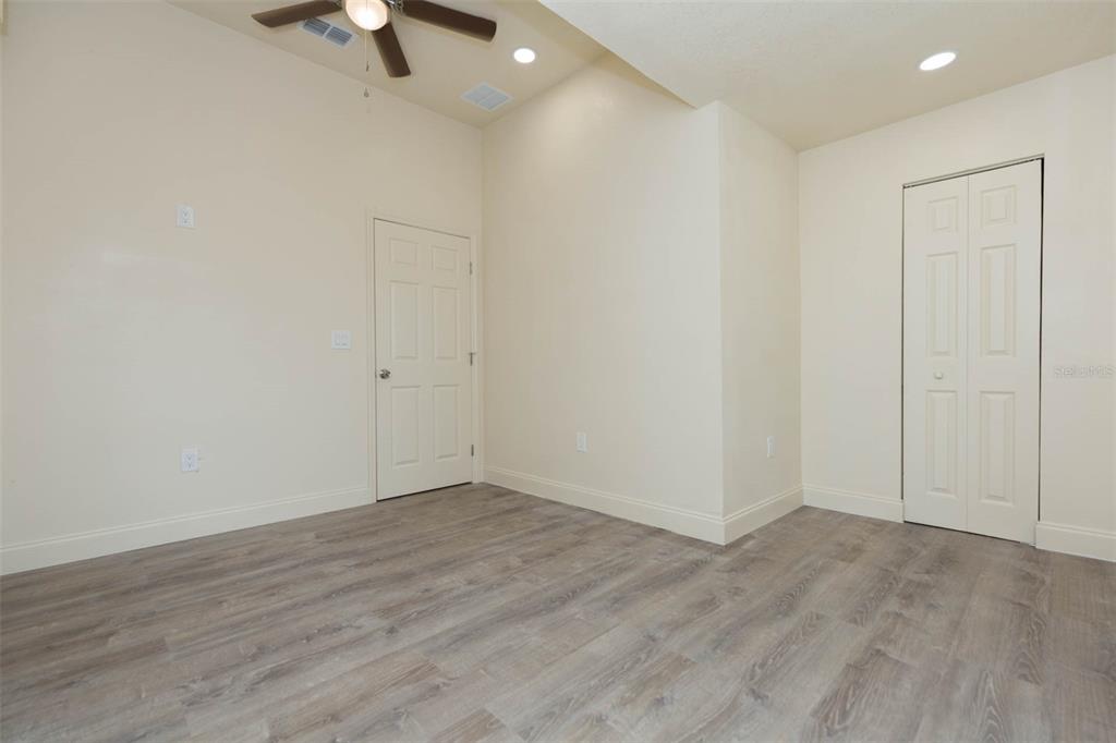 3008 North 17th Street Tampa, FL 33605 - Photo 14 of 28 wooden floor in an empty room