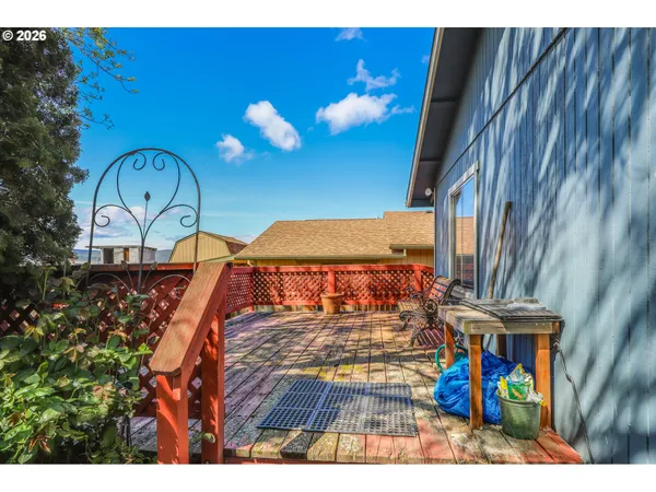 $360,000 | 633 Sherman Drive, The Dalles, OR 97058