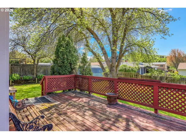 $360,000 | 633 Sherman Drive, The Dalles, OR 97058
