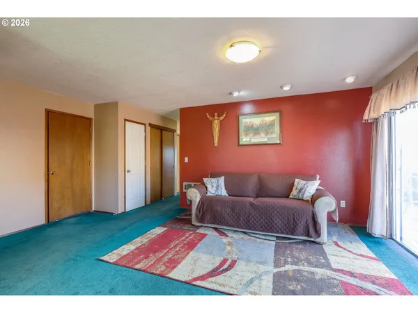 $360,000 | 633 Sherman Drive, The Dalles, OR 97058