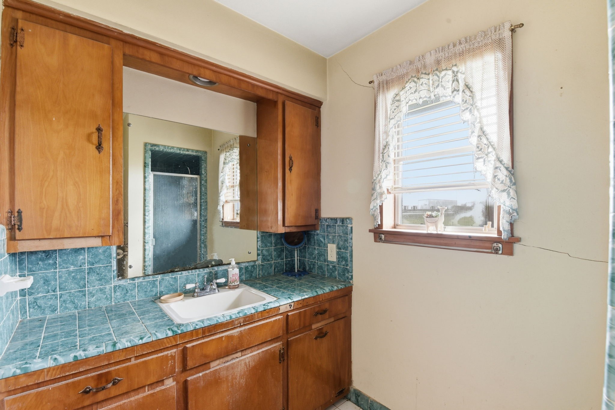 1839 West Henderson Road Angleton, TX 77515 - Photo 19 of 50