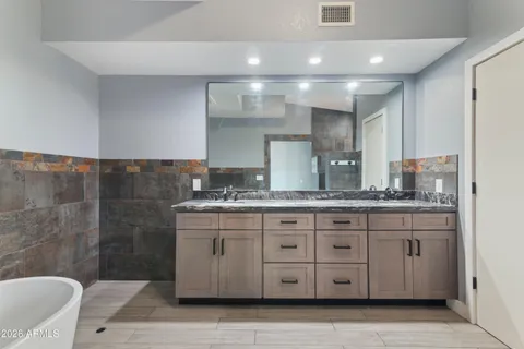 $715,000 | 12332 North 71st Lane, Peoria, AZ 85381