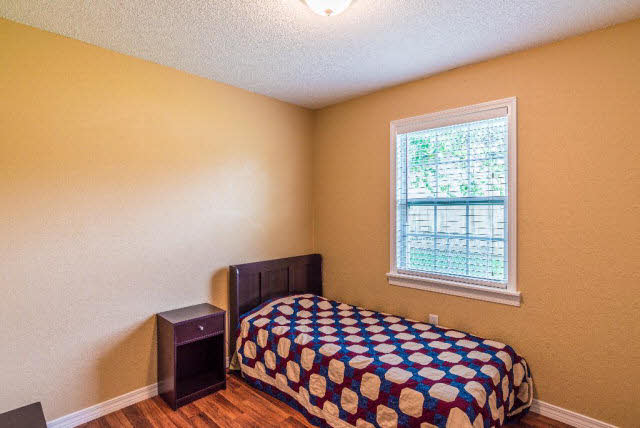509 Linda Court Foley, AL 36535 - Photo 22 of 28 Bedroom 3
