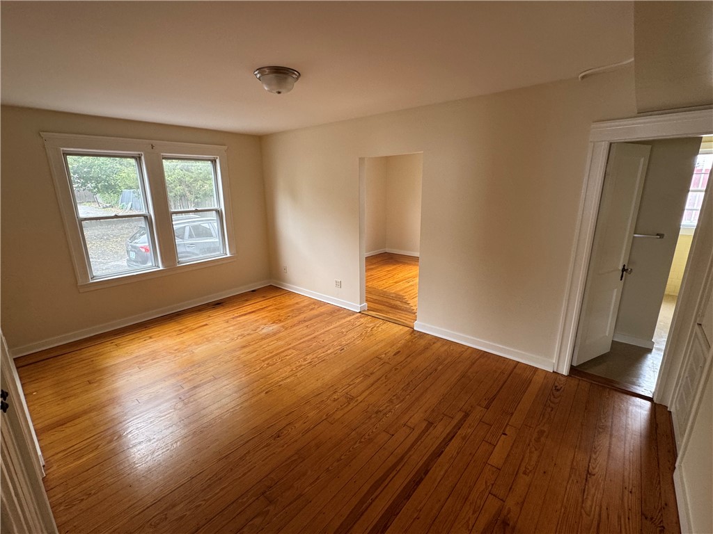 690 Elm Street, Unit 1R Woonsocket, RI 02895 - Photo 2 of 9 living room