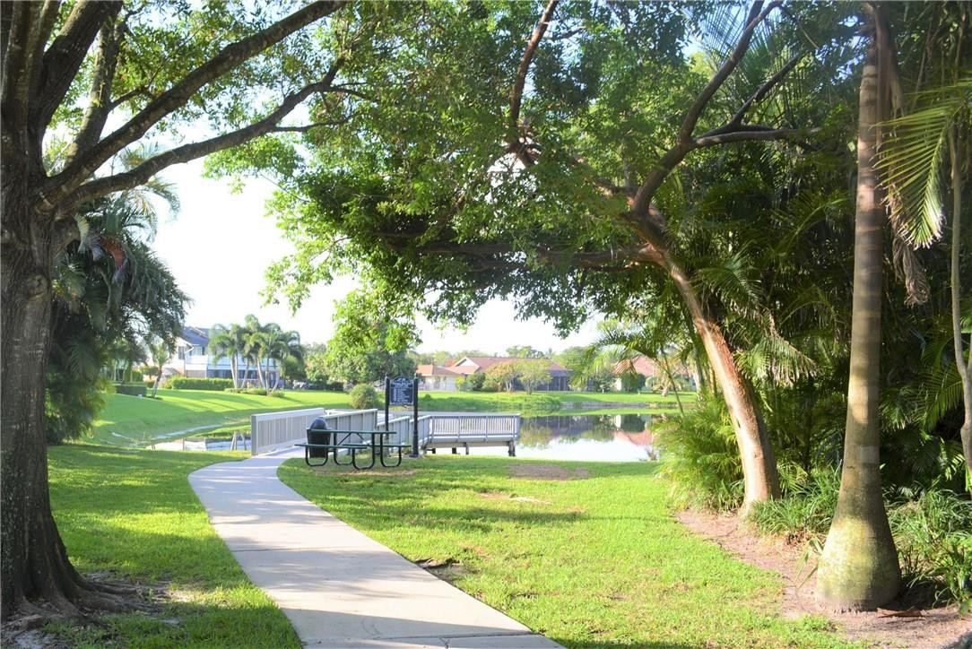 17270 Lake Park Road Boca Raton, FL 33487 - Photo 19 of 22 Photo 19