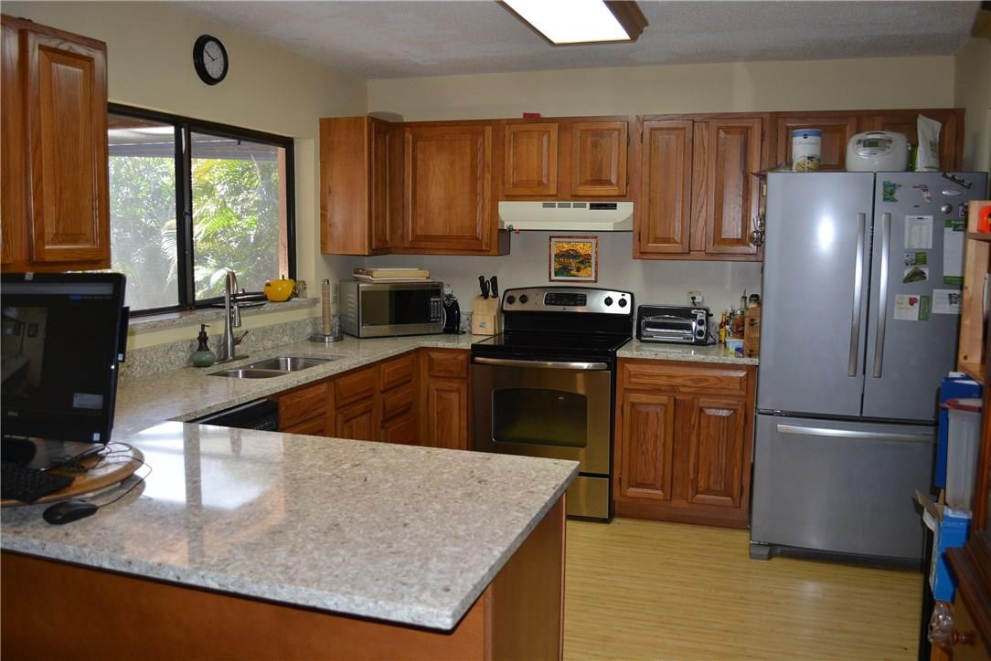 17270 Lake Park Road Boca Raton, FL 33487 - Photo 8 of 22 Photo 8