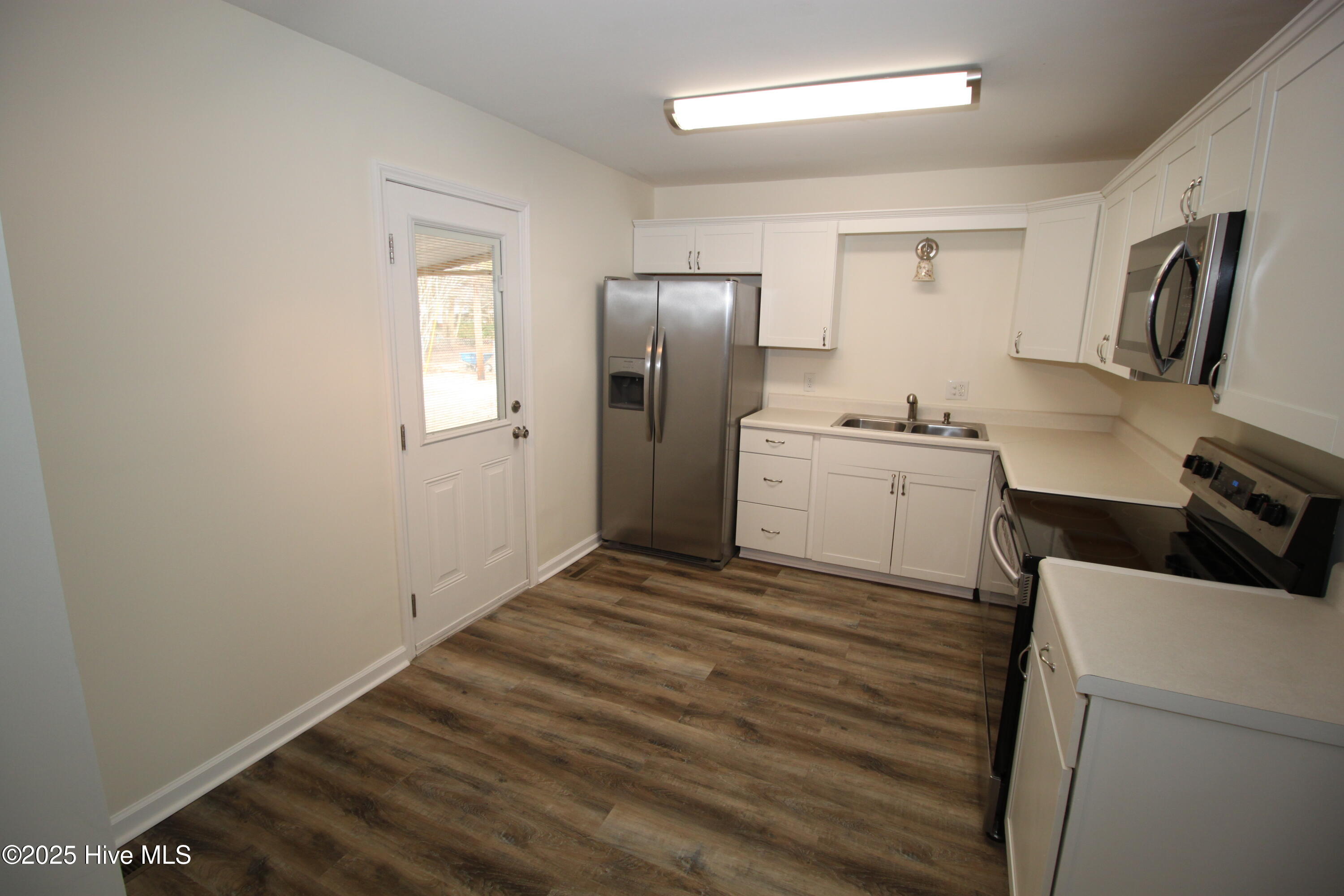 103 Pine Dale Road Havelock, NC 28532 - Photo 5 of 21 IMG_3793