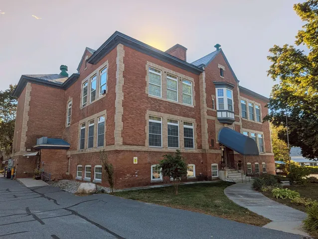 $180,900 | 26 Myrtle Street, Unit 6, Claremont, NH 03743