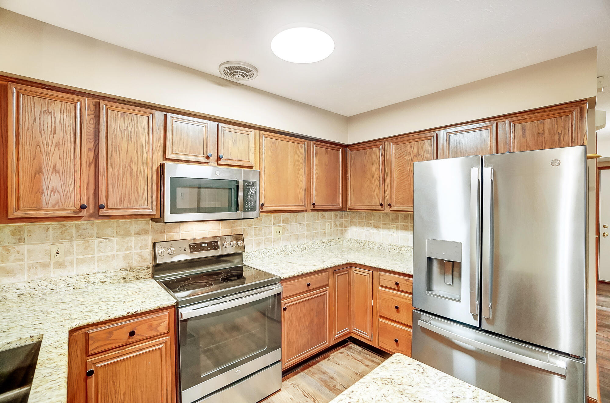 868 Trent Close Springfield, OH 45503 - Photo 13 of 29 Gallery Image 13