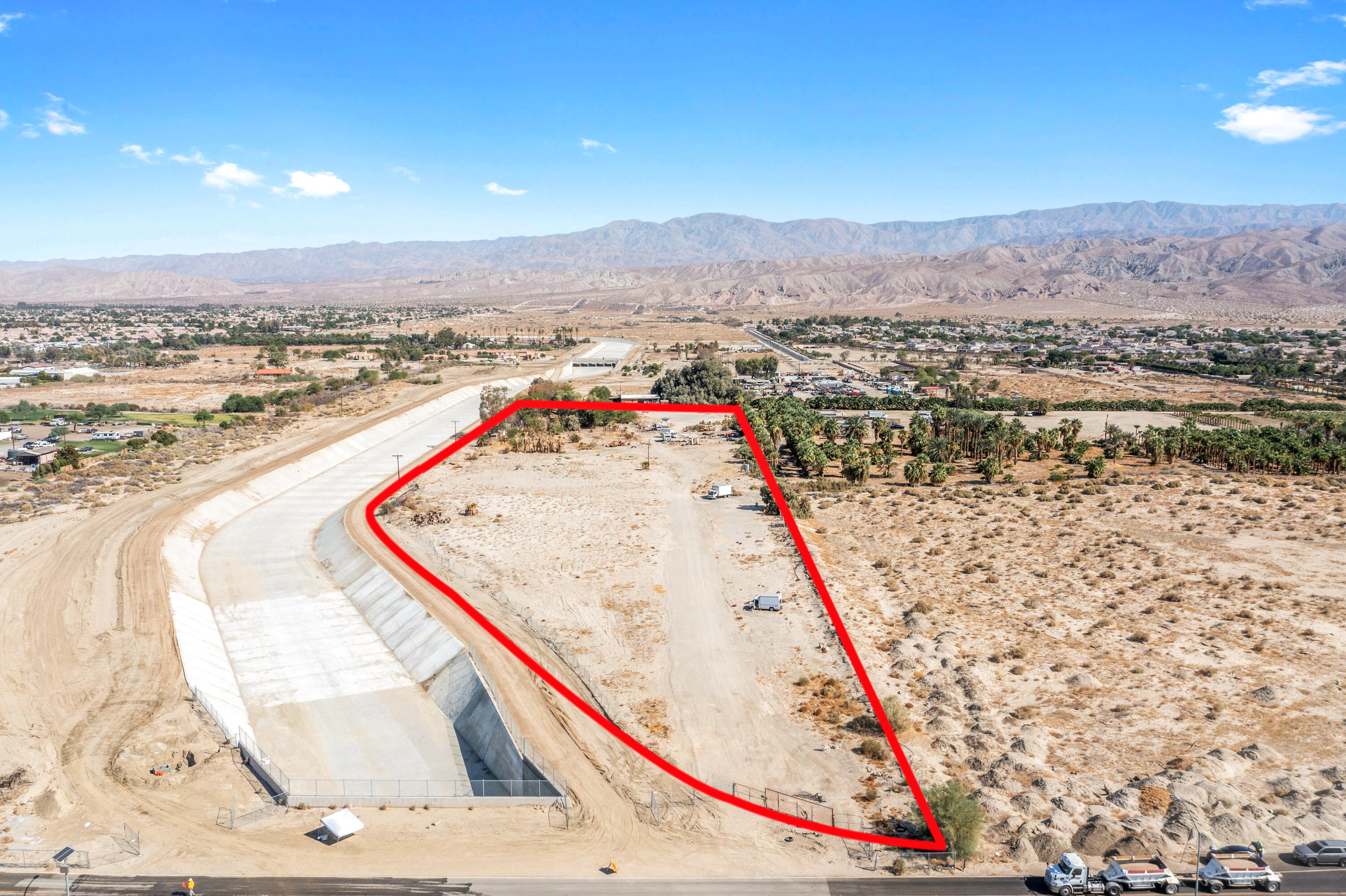 79465 Avenue 38 Indio, CA 92203 - Photo 4 of 12 swimming view with lake view and mountain view