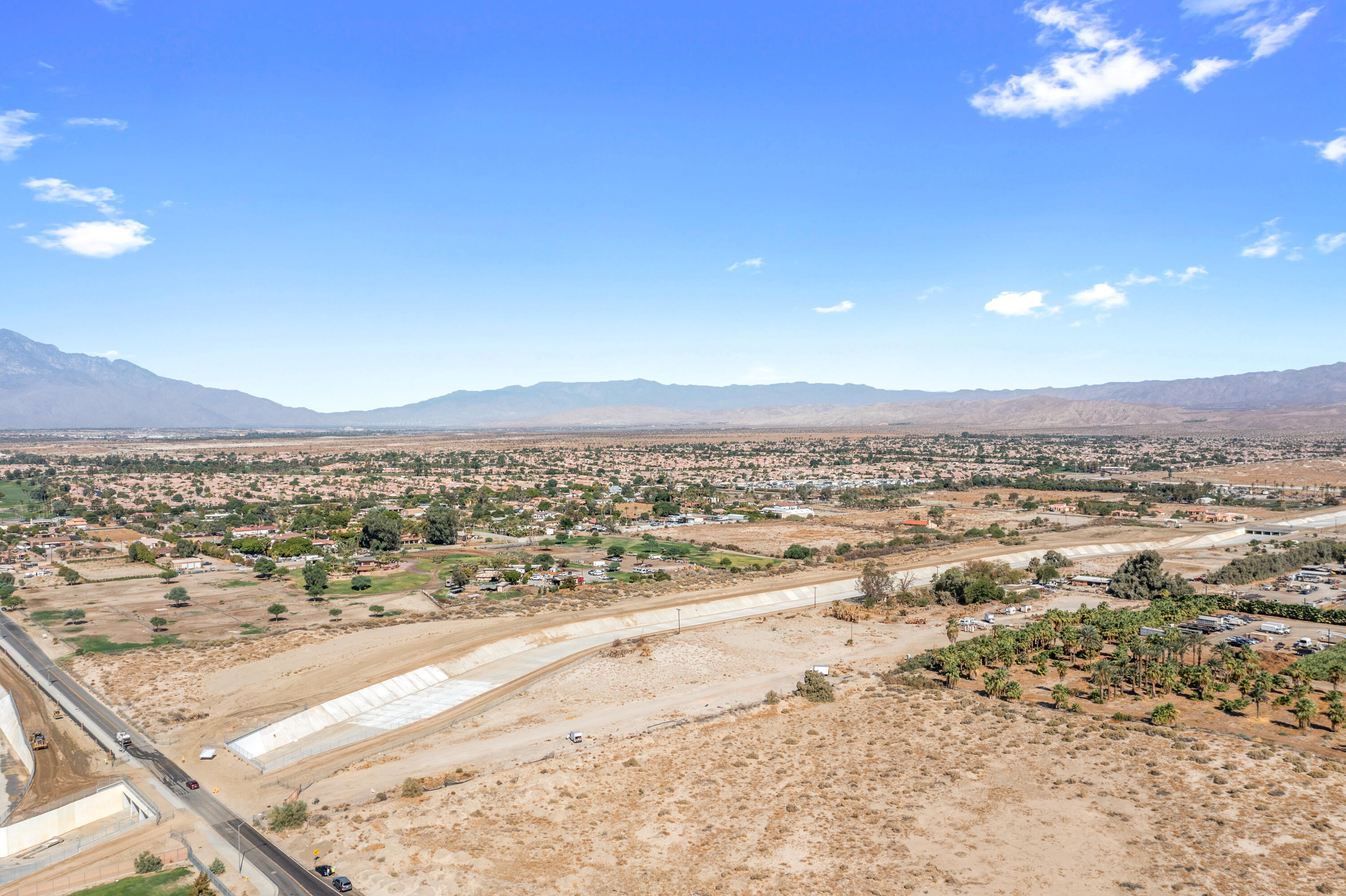 79465 Avenue 38 Indio, CA 92203 - Photo 7 of 12 a view of an ocean beach and mountain