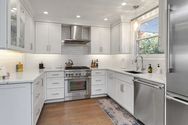 $829,000 | 30 Lindsey Avenue, Stamford, CT 06905