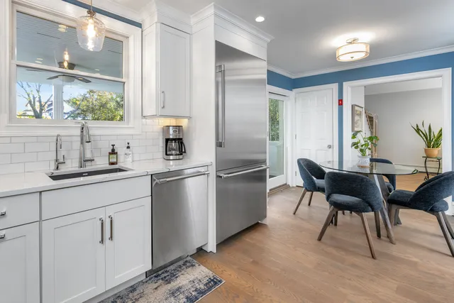 $829,000 | 30 Lindsey Avenue, Stamford, CT 06905