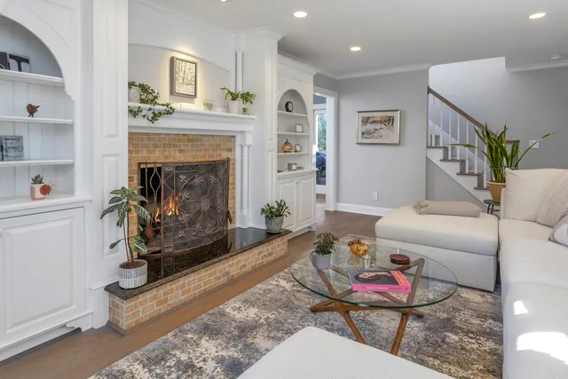 $829,000 | 30 Lindsey Avenue, Stamford, CT 06905