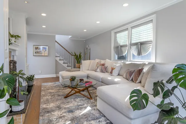 $829,000 | 30 Lindsey Avenue, Stamford, CT 06905