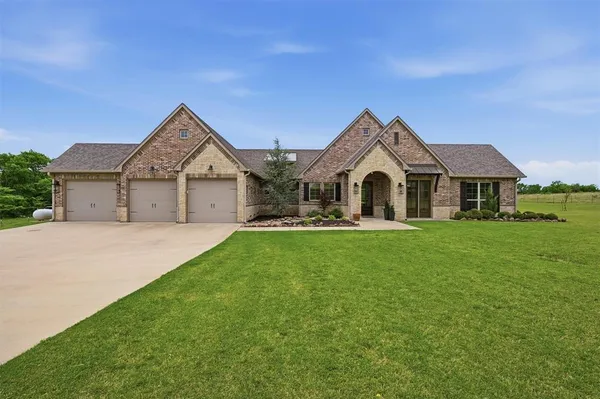 $1,300,000 | 1420 West Shepherd Drive, Sherman, TX 75092