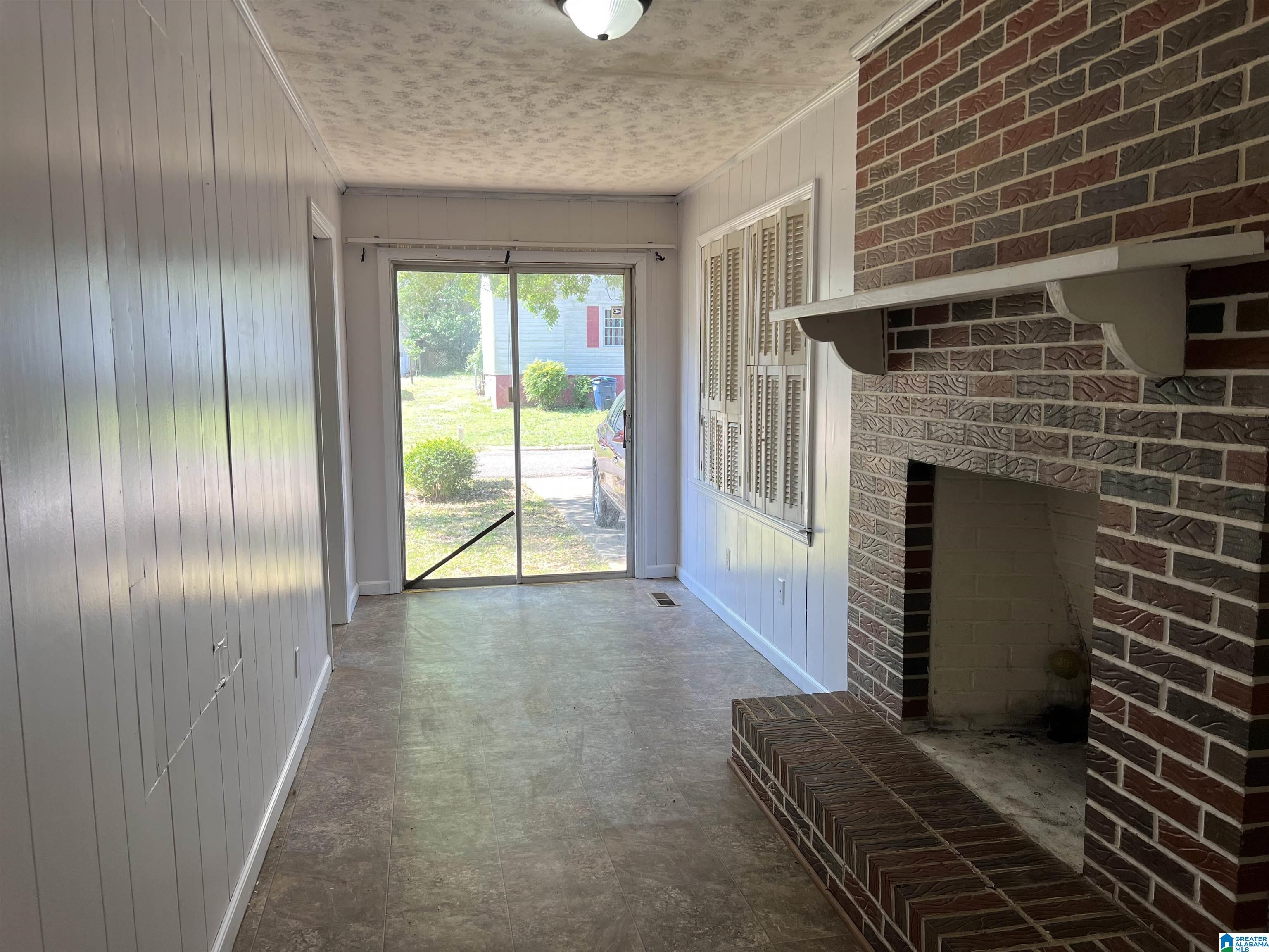 211 Sunset Drive Talladega, AL 35160 - Photo 16 of 21