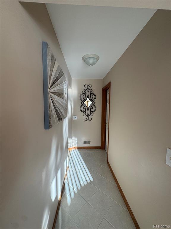 48583 Tilch Road Macomb, MI 48044 - Photo 22 of 53