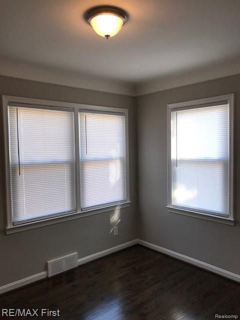18740 Common Road Roseville, MI 48066 - Photo 17 of 36 IMG_8432.jpg