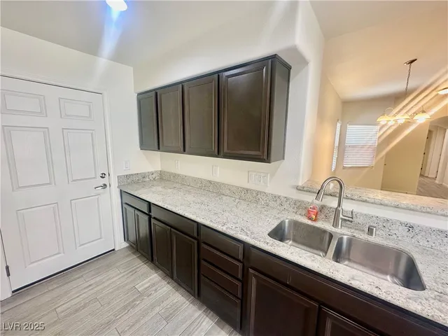 $299,999 | 2851 China Cove Street, Laughlin, NV 89029