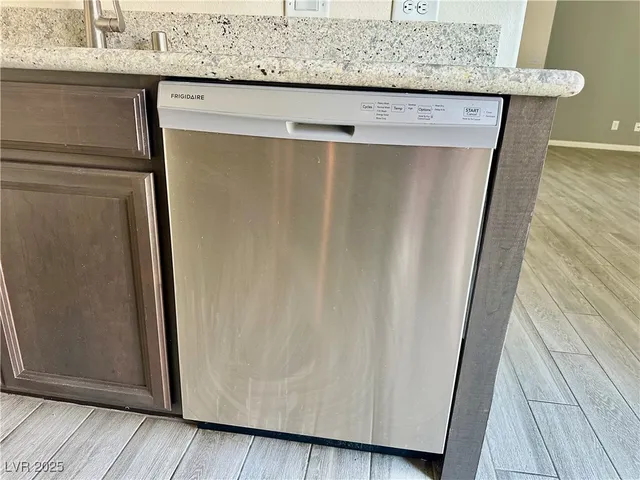 $299,999 | 2851 China Cove Street, Laughlin, NV 89029