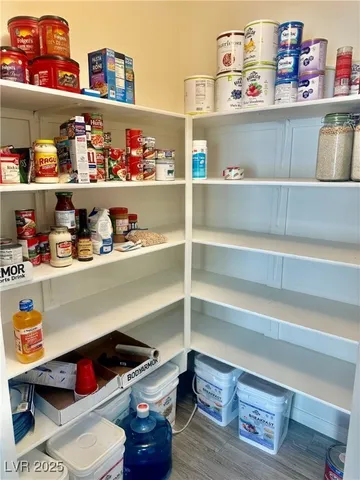 $299,999 | 2851 China Cove Street, Laughlin, NV 89029