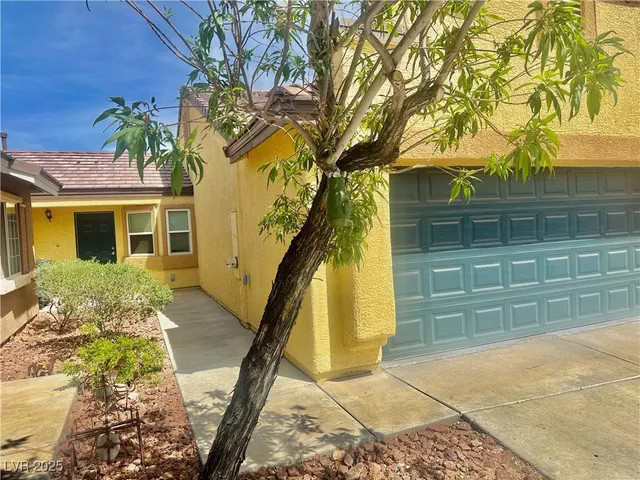 $299,999 | 2851 China Cove Street, Laughlin, NV 89029