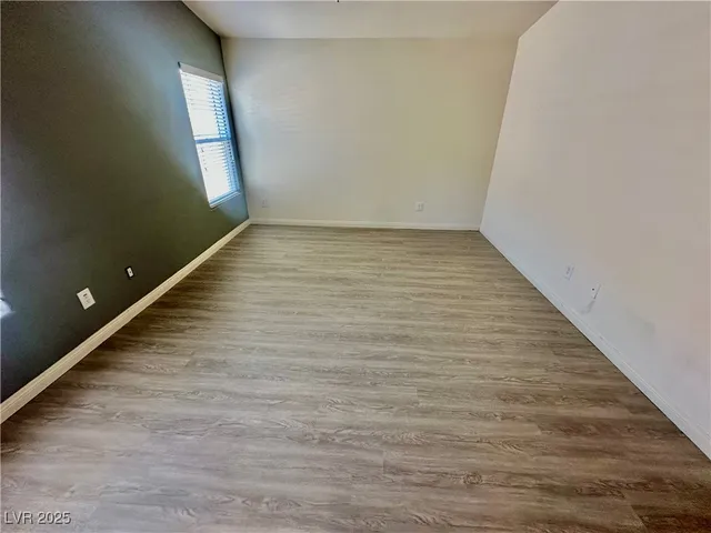 $299,999 | 2851 China Cove Street, Laughlin, NV 89029