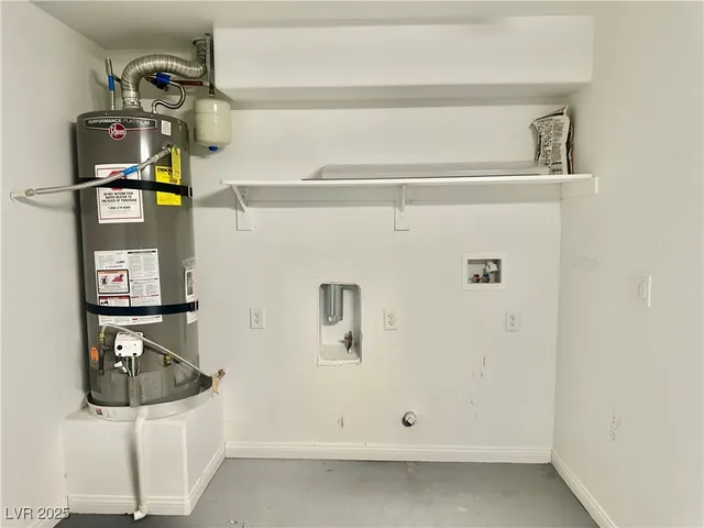 $299,999 | 2851 China Cove Street, Laughlin, NV 89029