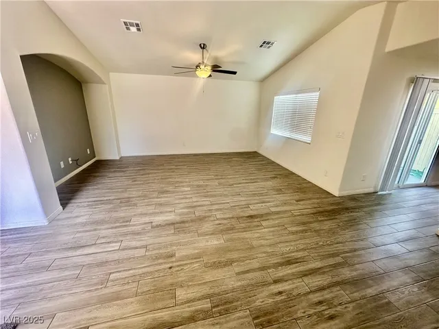 $299,999 | 2851 China Cove Street, Laughlin, NV 89029