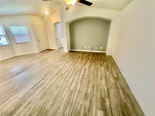 $299,999 | 2851 China Cove Street, Laughlin, NV 89029