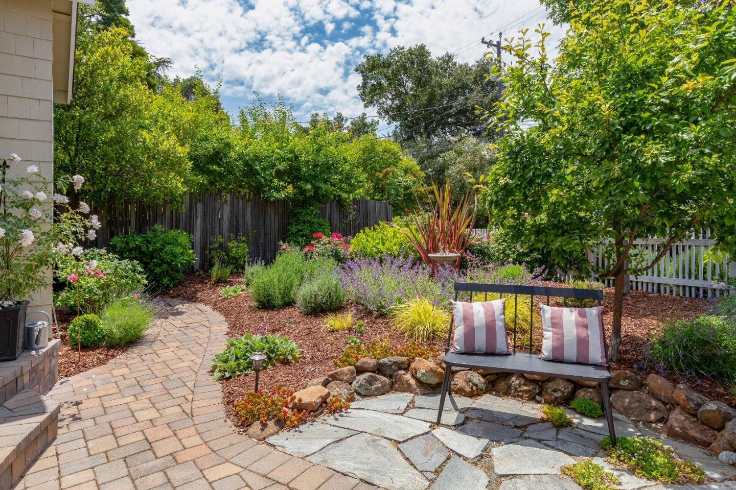 88 Forrest Avenue Los Gatos, CA 95032 - Photo 23 of 26 a garden with plants and large trees