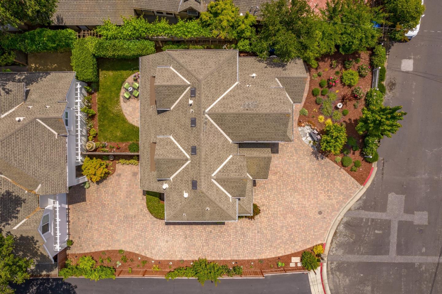 88 Forrest Avenue Los Gatos, CA 95032 - Photo 25 of 26 an aerial view of a house with outdoor space