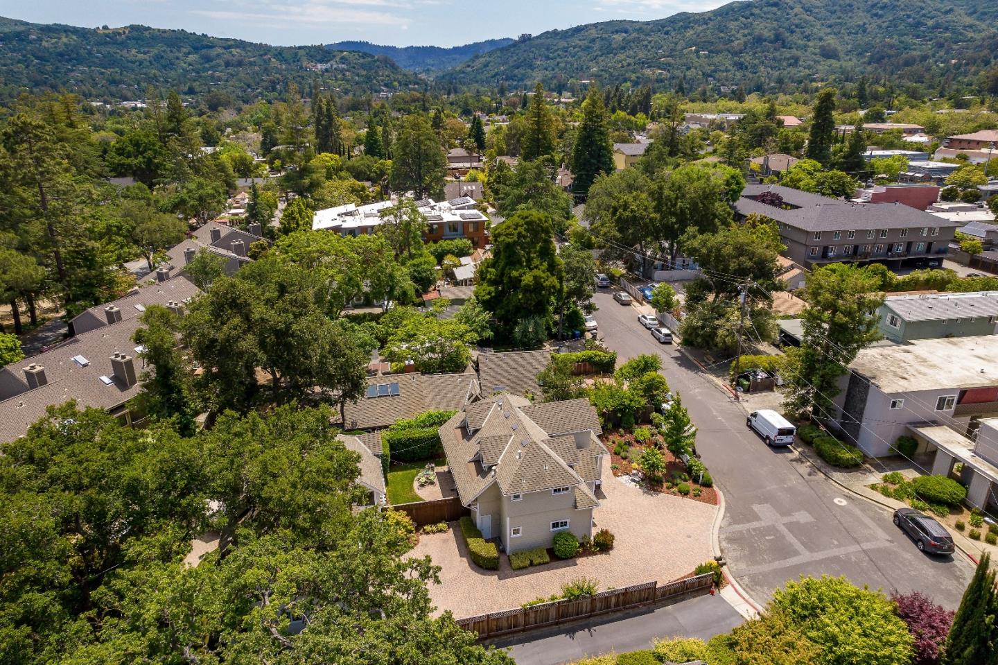 88 Forrest Avenue Los Gatos, CA 95032 - Photo 26 of 26 an aerial view of multiple house