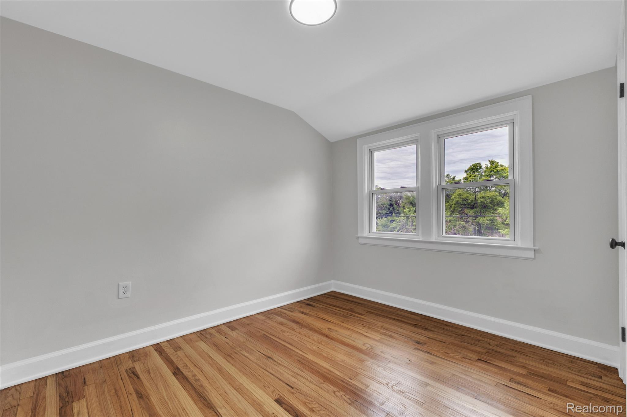 45 East Rutgers Avenue Pontiac, MI 48340 - Photo 31 of 46 rutgers-33.jpg