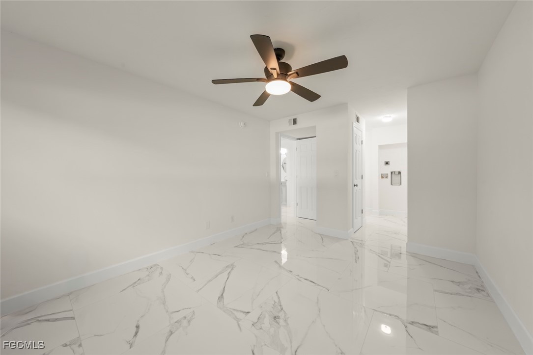 561 Periwinkle Way, Unit E4 Sanibel, FL 33957 - Photo 21 of 32