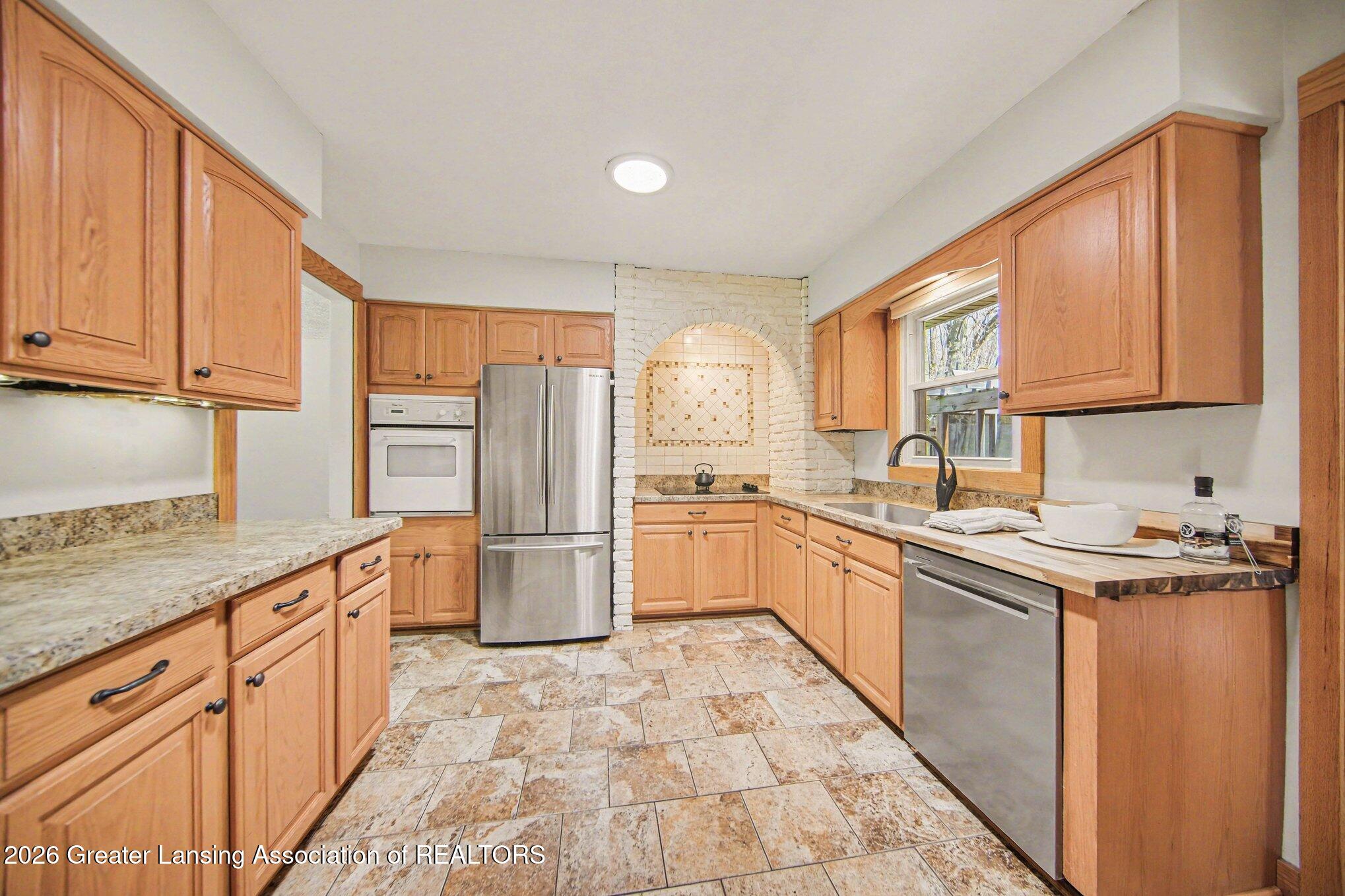 2898 North Every Road Mason, MI 48854 - Photo 19 of 44 kitchen
