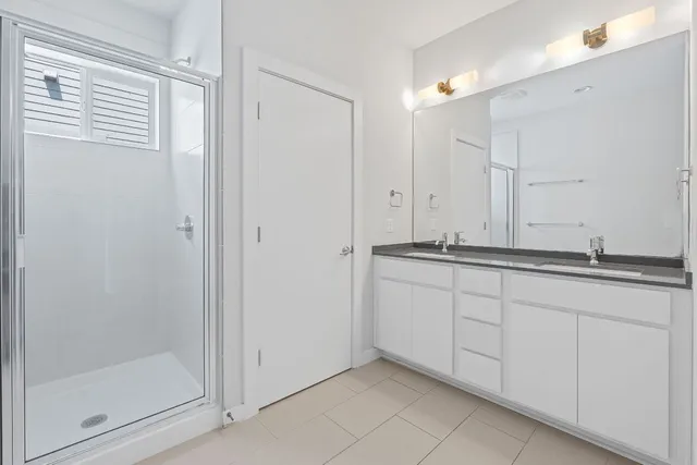 $2,600 | 301 West Stassney Lane, Unit 7, Austin, TX 78745